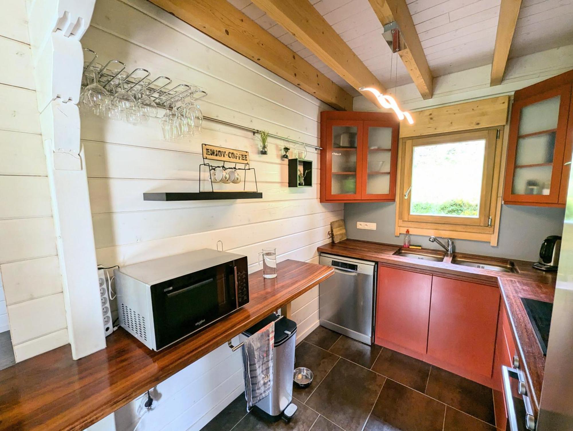 Chalet Sauna Jacuzzi 6 Personnes لابْريسْ المظهر الخارجي الصورة