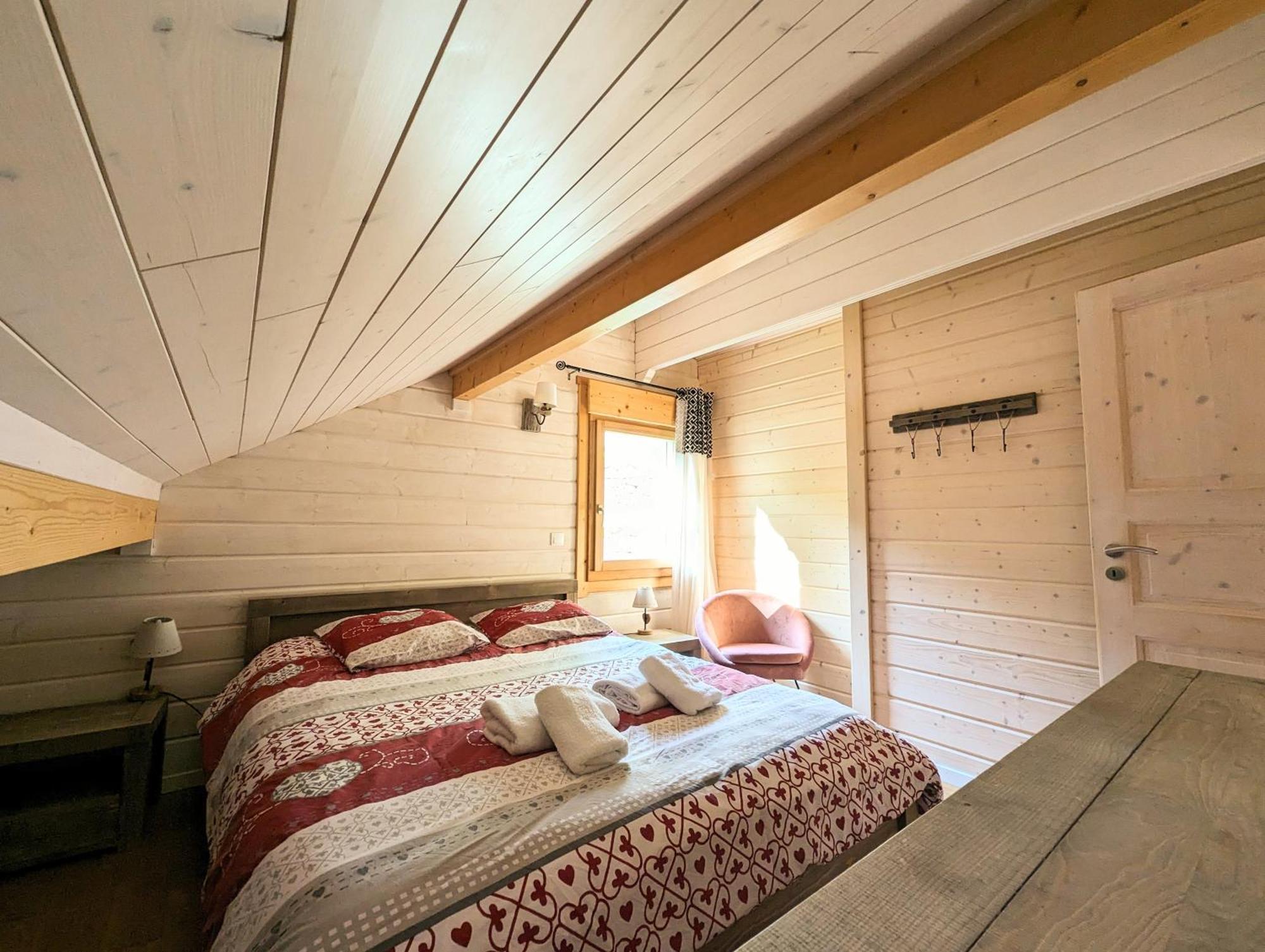 Chalet Sauna Jacuzzi 6 Personnes لابْريسْ المظهر الخارجي الصورة