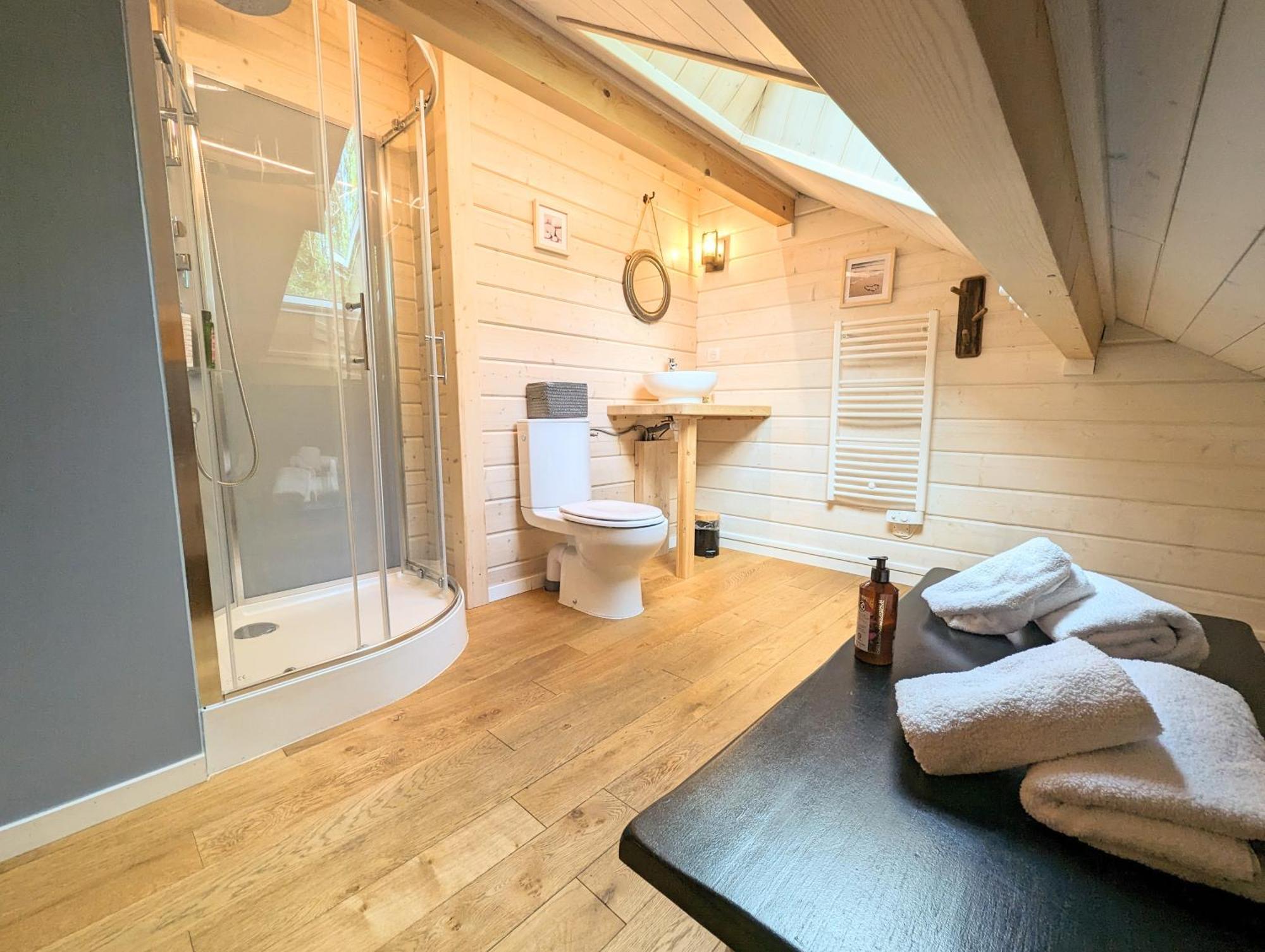 Chalet Sauna Jacuzzi 6 Personnes لابْريسْ المظهر الخارجي الصورة